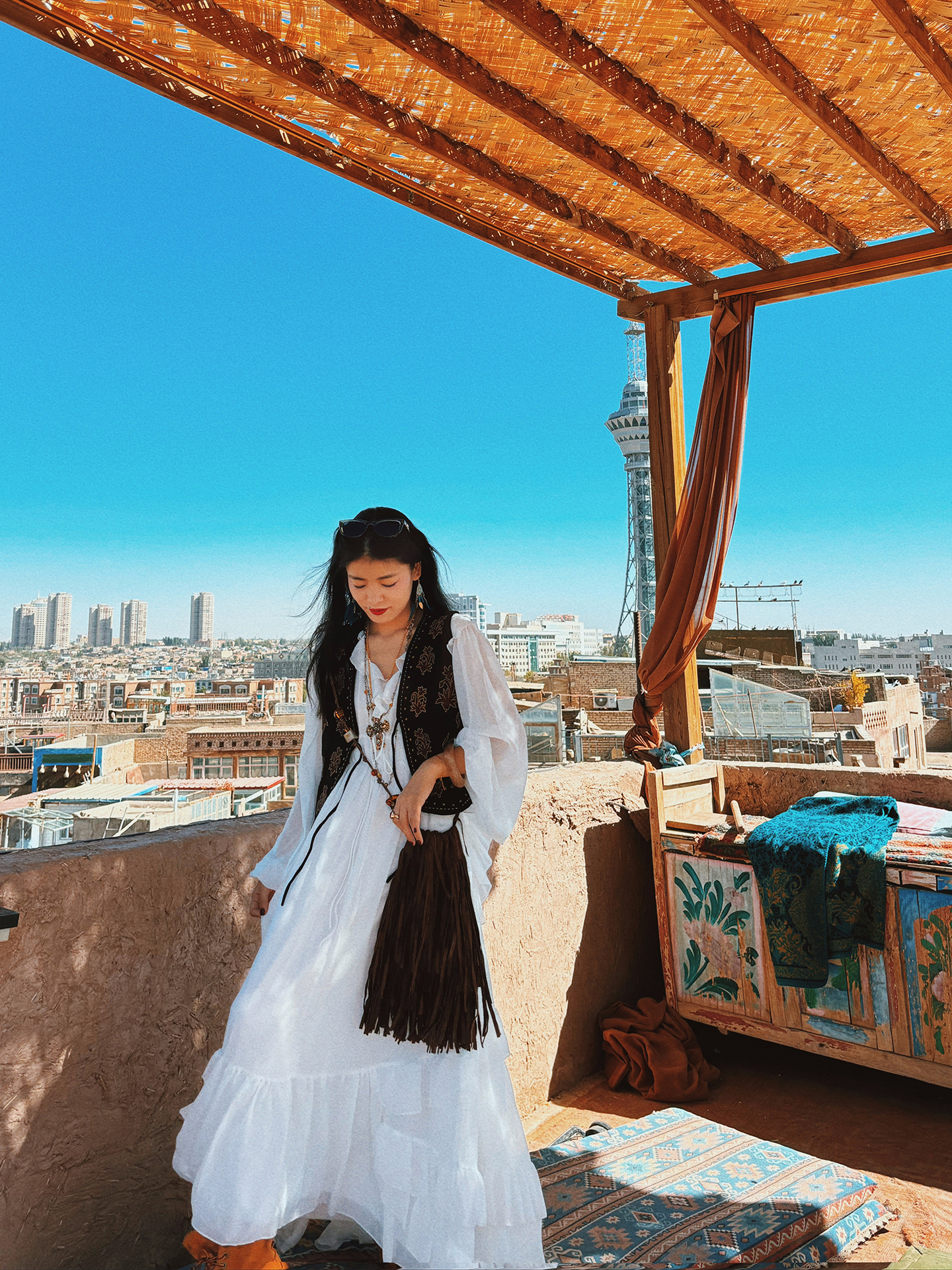 Black Embroidered Velvet Vest  - Ethnic Wear Fashion Designer 리뷰 및 가격